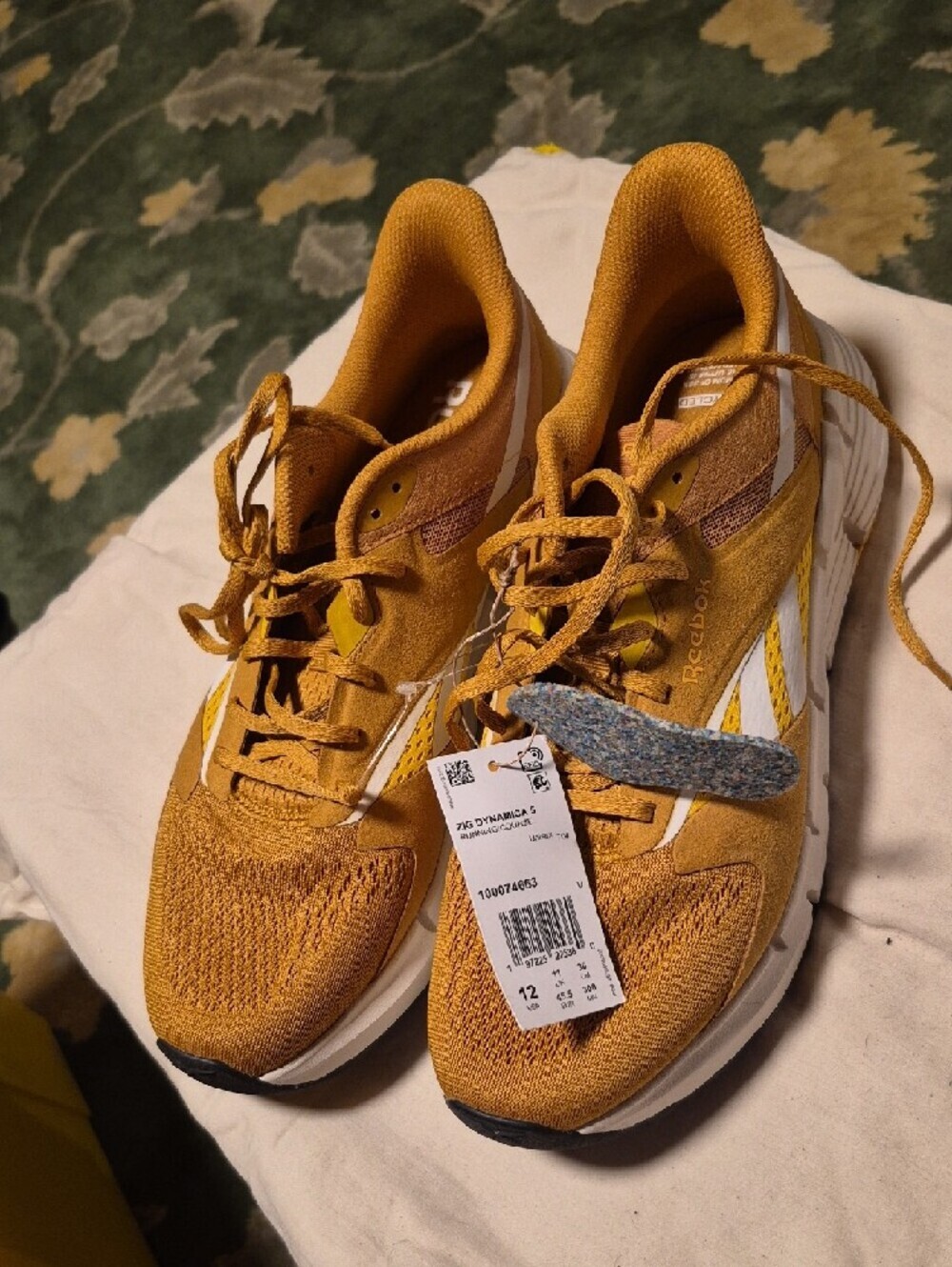 Reebok Mustard Yellow and White Athletic Sneakers - Picture 2 of 6